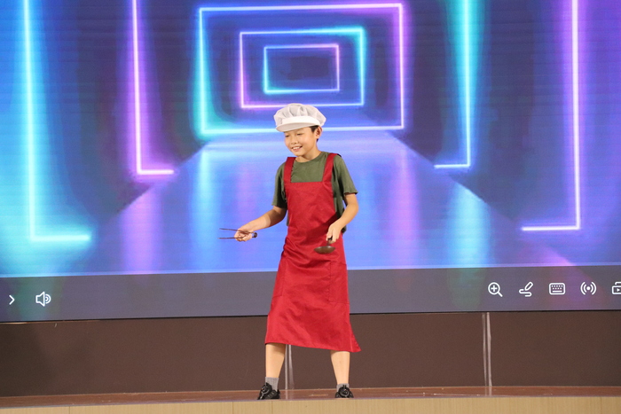 老師要照顧我們的午餐