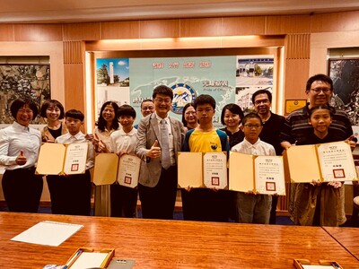 第53屆畢業生5人獲頒嘉大校長獎