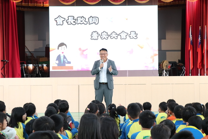 會長祝福校慶系列活動順利圓滿，親師生共創美好回憶。