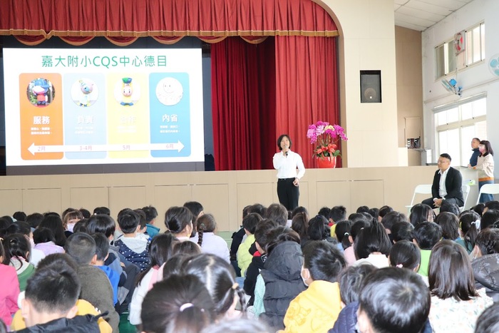 校長和大家重新溫習CQS好品格
