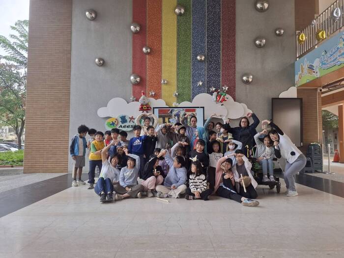 校慶雙語故事展演圖片