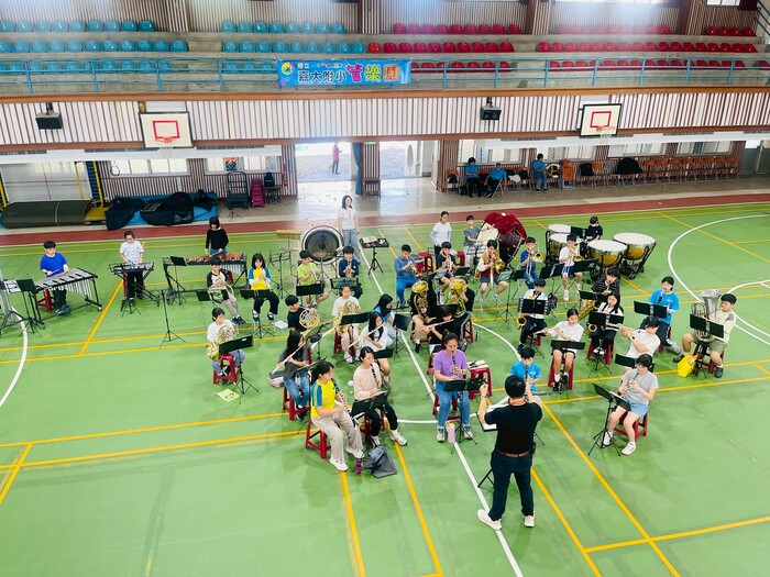 感謝東大附小借場地給管樂團練習