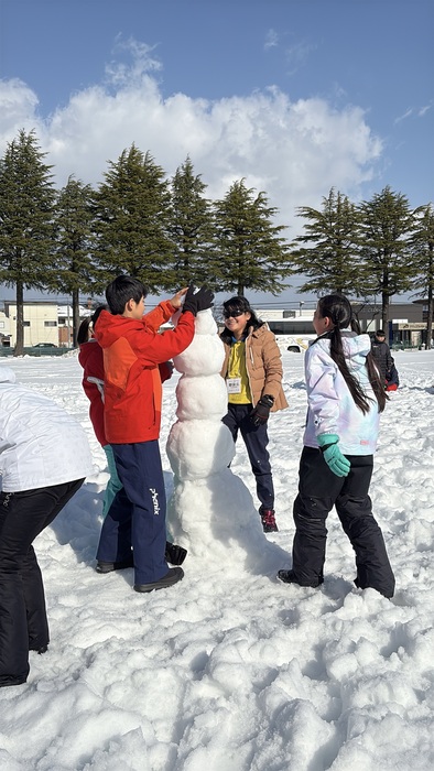 12-超過1公尺的4層巨形雪人