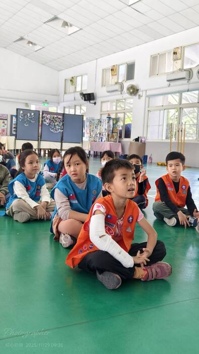 童軍團第二次團集會~在學習專注的活動中祝嘉大附小生日快樂!圖片